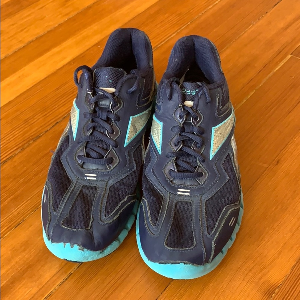 Reebok zigtech tennis shoe, men’s size 6.5